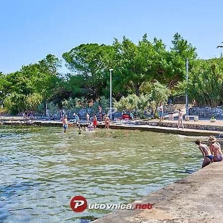 Lara Apartment Pašman